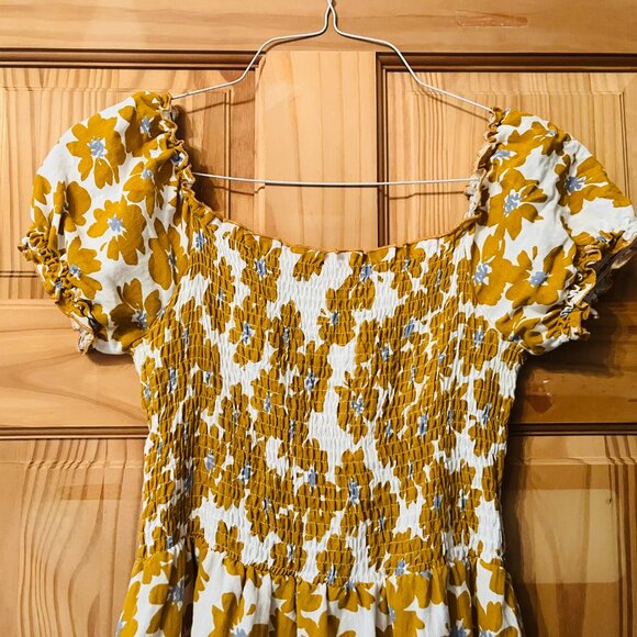 Gold and White floral patterned sun dress with poofy sleeves, size M - Picture 3 of 11
